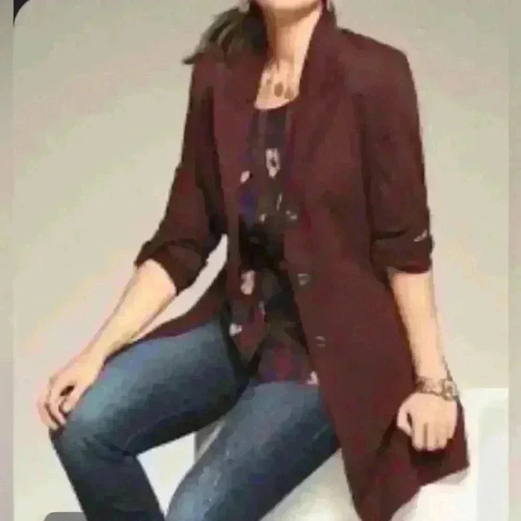 Cabi Boss Knee Length Form Fitting Lightweight Coat in Mulled Wine Small - Picture 12 of 12